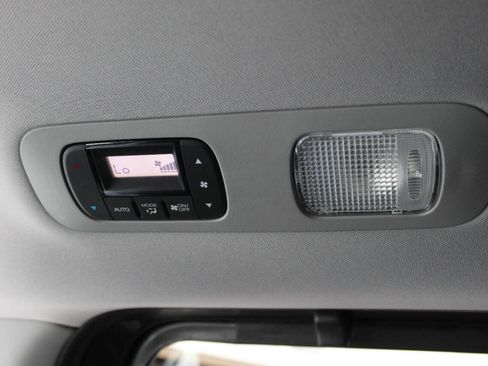 Used 2018 Honda Odyssey EX-L image 27