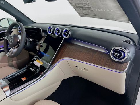 New 2026 Mercedes-Benz GLC 300 4MATIC image 29