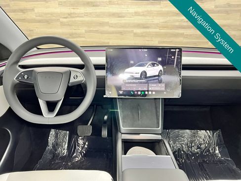 Used 2026 Tesla Model Y Long Range RWD image 2