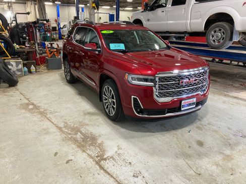 Used 2020 GMC Acadia Denali w/ Trailering Package AWD/4WD image 4