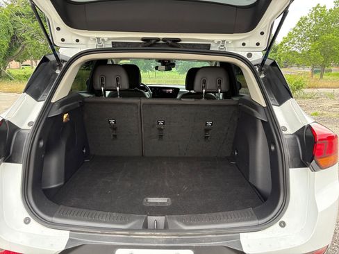 Used 2025 Buick Encore GX Preferred FWD image 31