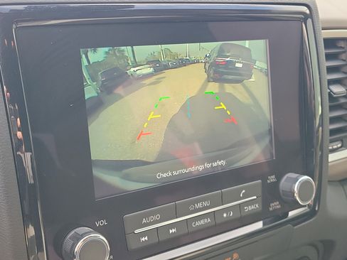 Certified 2022 Nissan Frontier SV image 31