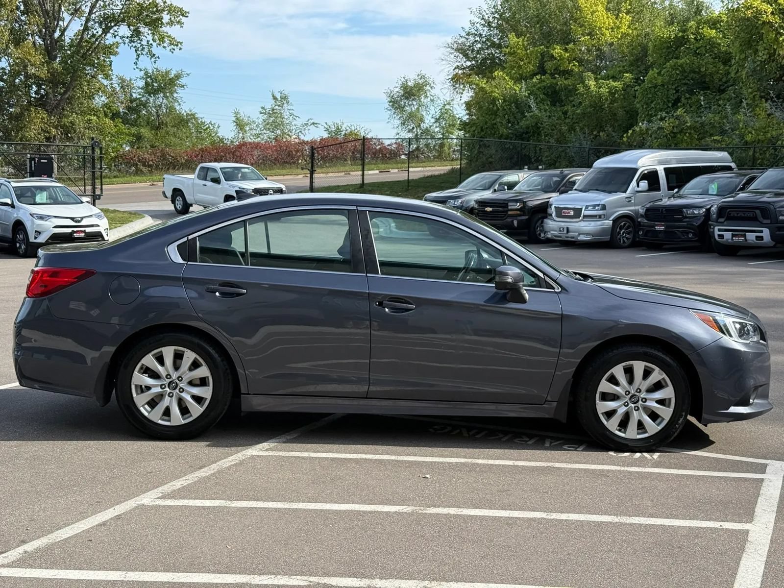 Used 2017 Subaru Legacy 2.5i Premium AWD/4WD image 6