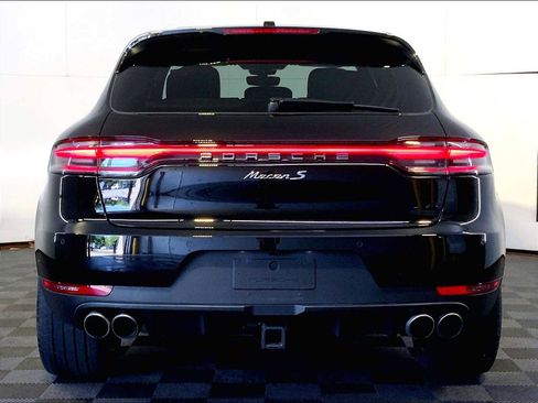 Certified 2021 Porsche Macan S AWD/4WD image 6