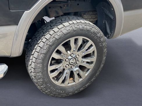 Used 2017 Nissan Titan Platinum Reserve AWD/4WD image 6