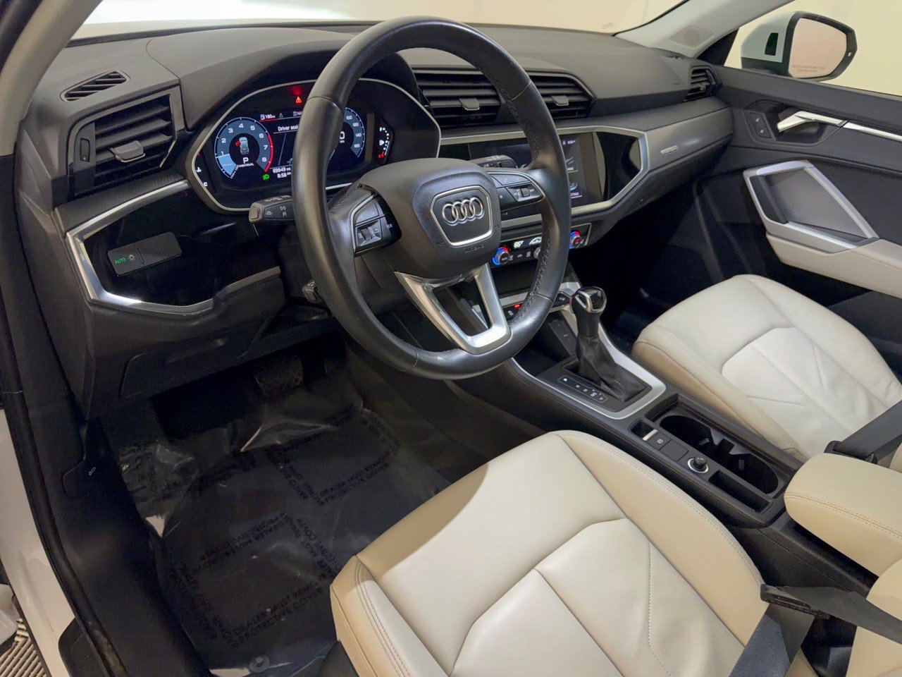 Used 2022 Audi Q3 2.0T Premium AWD/4WD image 4