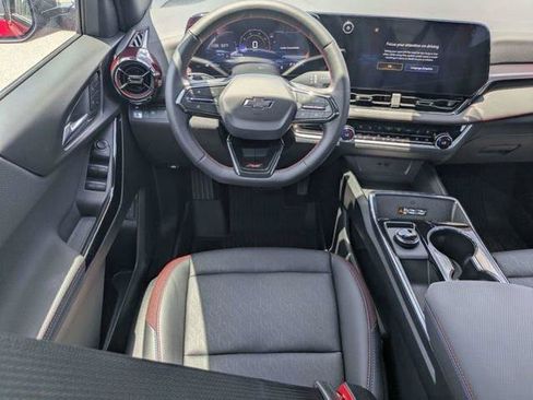 New 2026 Chevrolet Equinox RS w/ Convenience Package III FWD image 19