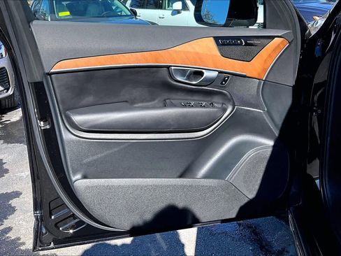 Certified 2023 Volvo XC90 B6 Plus w/ Protection Package image 21