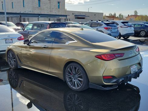 Used 2017 INFINITI Q60 Red Sport 400 image 3