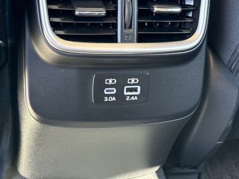 Certified 2025 Subaru Outback Premium AWD/4WD image 11