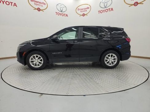 Used 2022 Chevrolet Equinox LS w/ LS Convenience Package FWD image 5