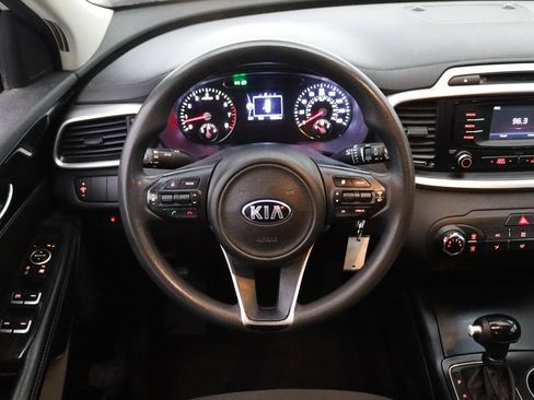 Used 2017 Kia Sorento AWD image 17