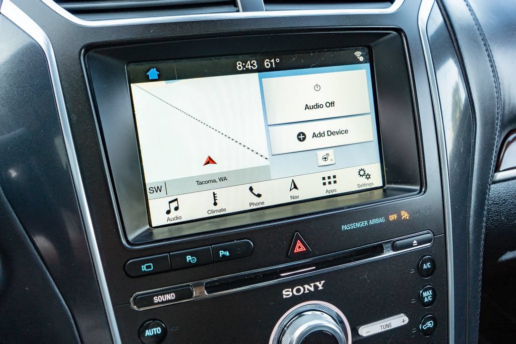 Used 2018 Ford Explorer Platinum AWD/4WD image 31