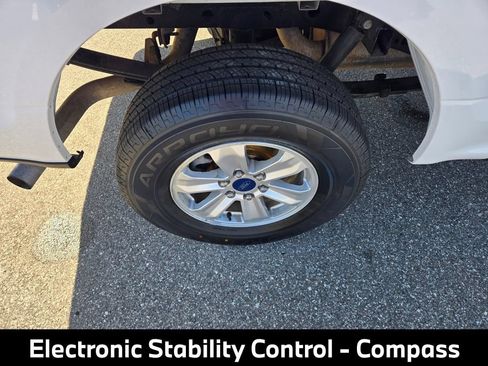 Used 2018 Ford F150 XLT AWD/4WD image 12