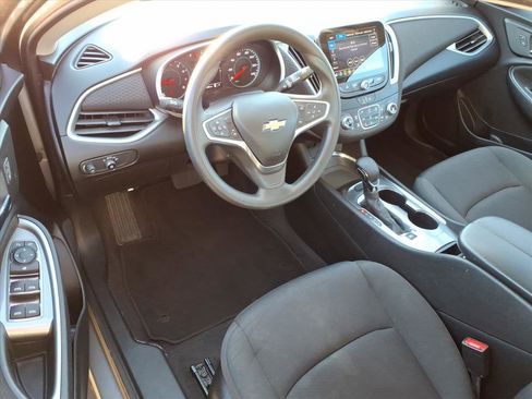 Used 2023 Chevrolet Malibu LT image 14