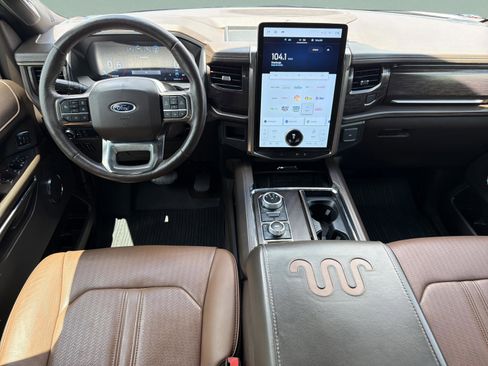 Used 2022 Ford Expedition Max King Ranch AWD/4WD image 25
