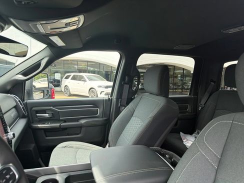 New 2026 RAM 2500 Big Horn AWD/4WD image 23