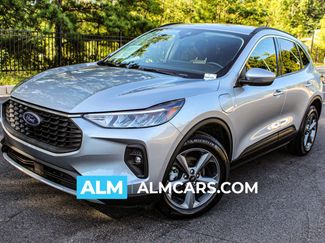 Used 2023 Ford Escape SE video 1