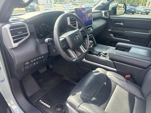 Used 2024 Toyota Tundra Platinum AWD/4WD image 24