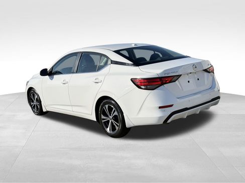 Used 2021 Nissan Sentra SV FWD image 3