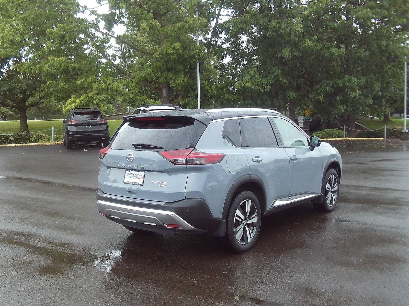 Used 2021 Nissan Rogue Platinum AWD/4WD image 5
