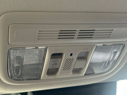 Used 2017 Honda Civic Touring image 22