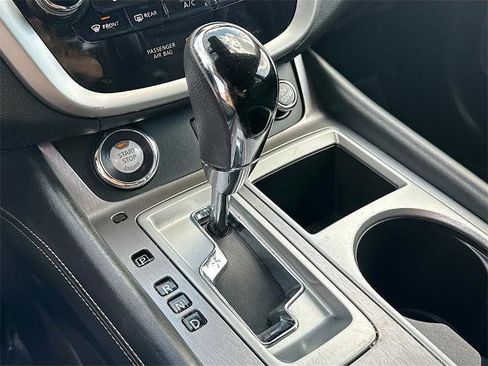 Used 2020 Nissan Murano SL w/ Moonroof Package image 15