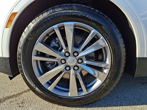 Certified 2025 Cadillac XT5 Premium Luxury image 10