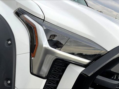 Used 2024 Toyota Tundra SR image 28