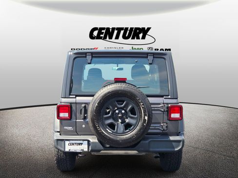 Used 2021 Jeep Wrangler Sport AWD/4WD image 5
