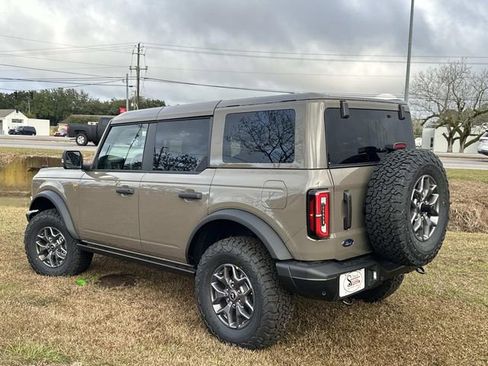 New 2025 Ford Bronco Badlands image 13