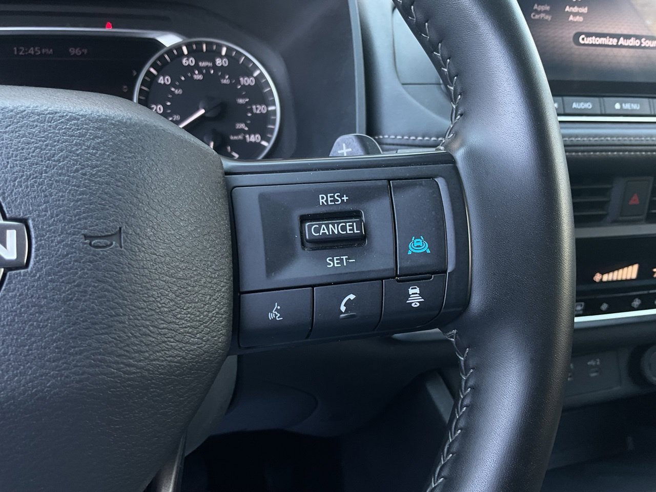 Used 2025 Nissan Rogue SV FWD image 35