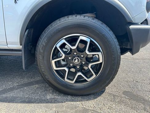 Used 2025 Ford Bronco 2-Door AWD/4WD image 11