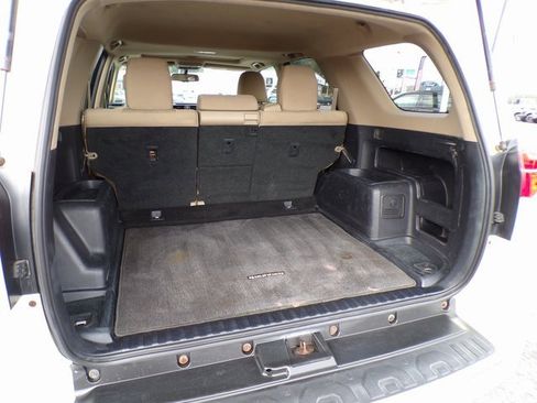 Used 2011 Toyota 4Runner SR5 image 7