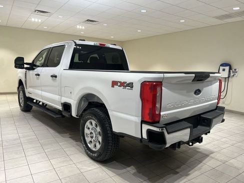 Certified 2024 Ford F250 XLT w/ FX4 Off-Road Package image 3