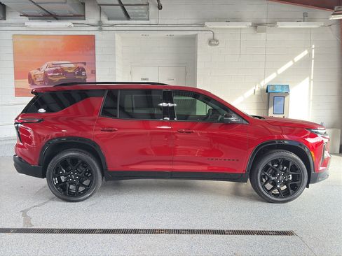 New 2026 Chevrolet Traverse RS w/ LPO, Floor Liner Package image 11