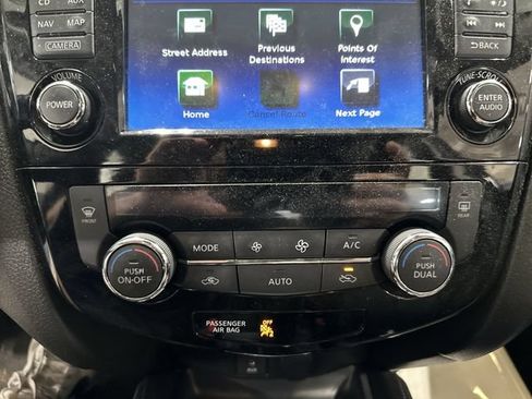 Used 2018 Nissan Rogue Sport SL w/ SL Premium Package AWD/4WD image 21