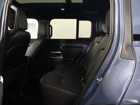 Used 2023 Land Rover Defender 110 SE AWD/4WD image 11