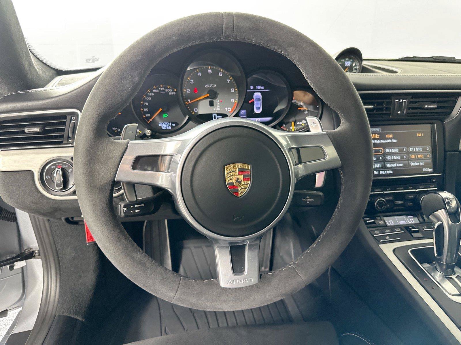 Certified 2015 Porsche 911 GT3 RWD image 20