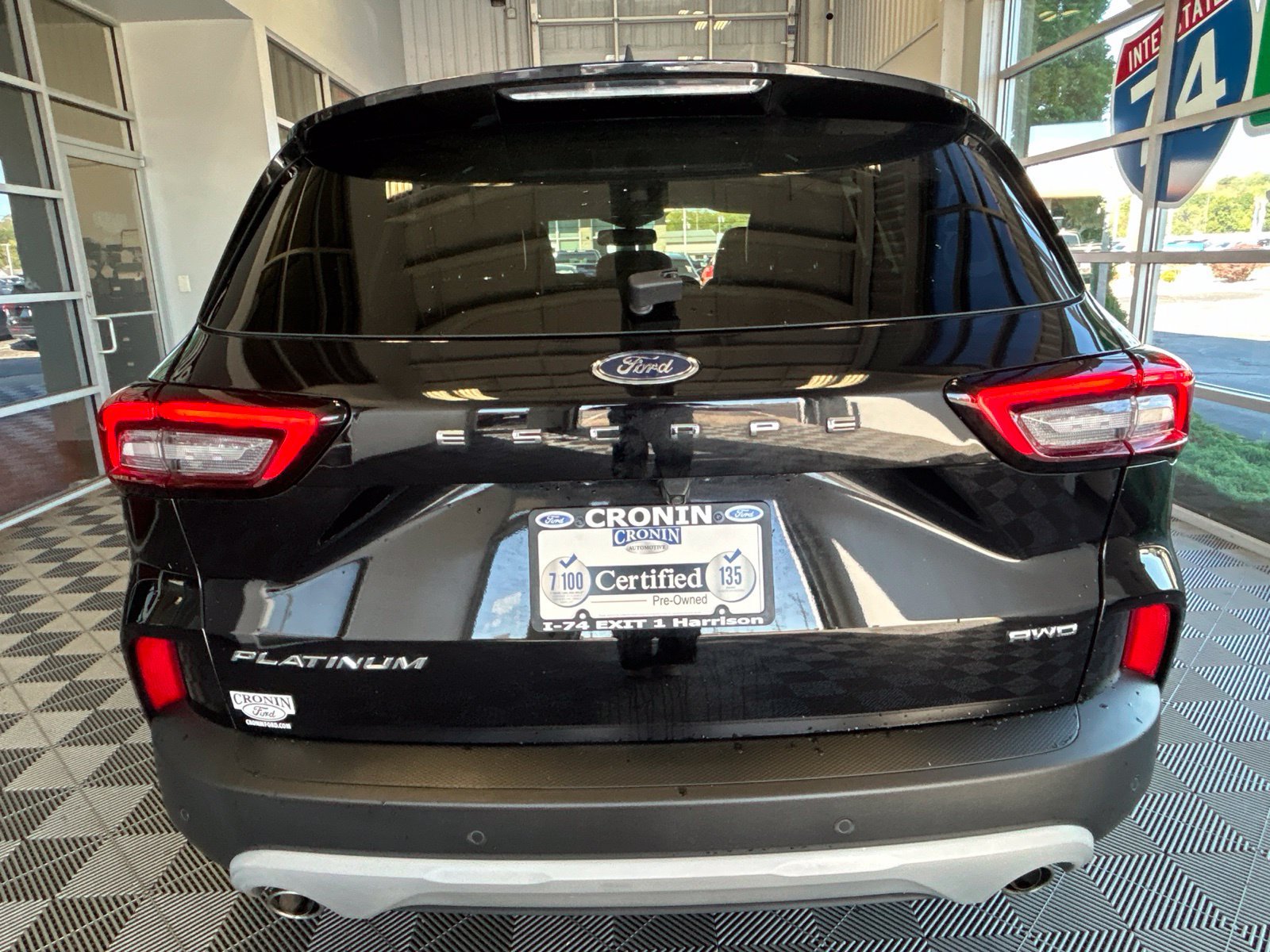 Used 2023 Ford Escape Platinum AWD/4WD image 5