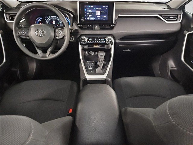 Used 2024 Toyota RAV4 XLE AWD/4WD image 17
