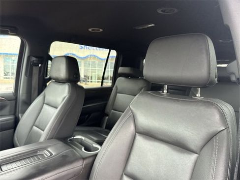 Used 2022 Chevrolet Suburban LT image 14