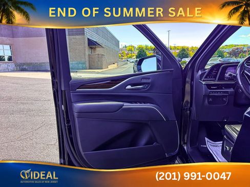Used 2022 Cadillac Escalade ESV Premium Luxury AWD/4WD image 8