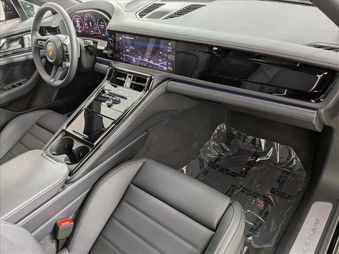New 2026 Porsche Panamera image 25