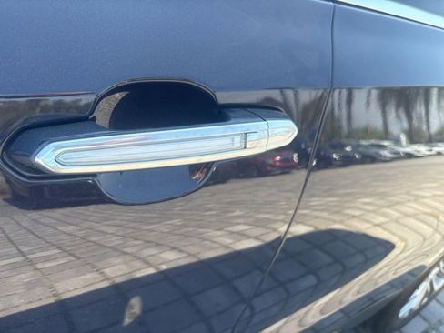 Certified 2025 Cadillac XT4 Premium Luxury FWD image 7