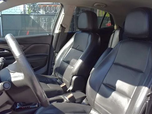 Used 2020 Buick Encore Essence FWD image 11