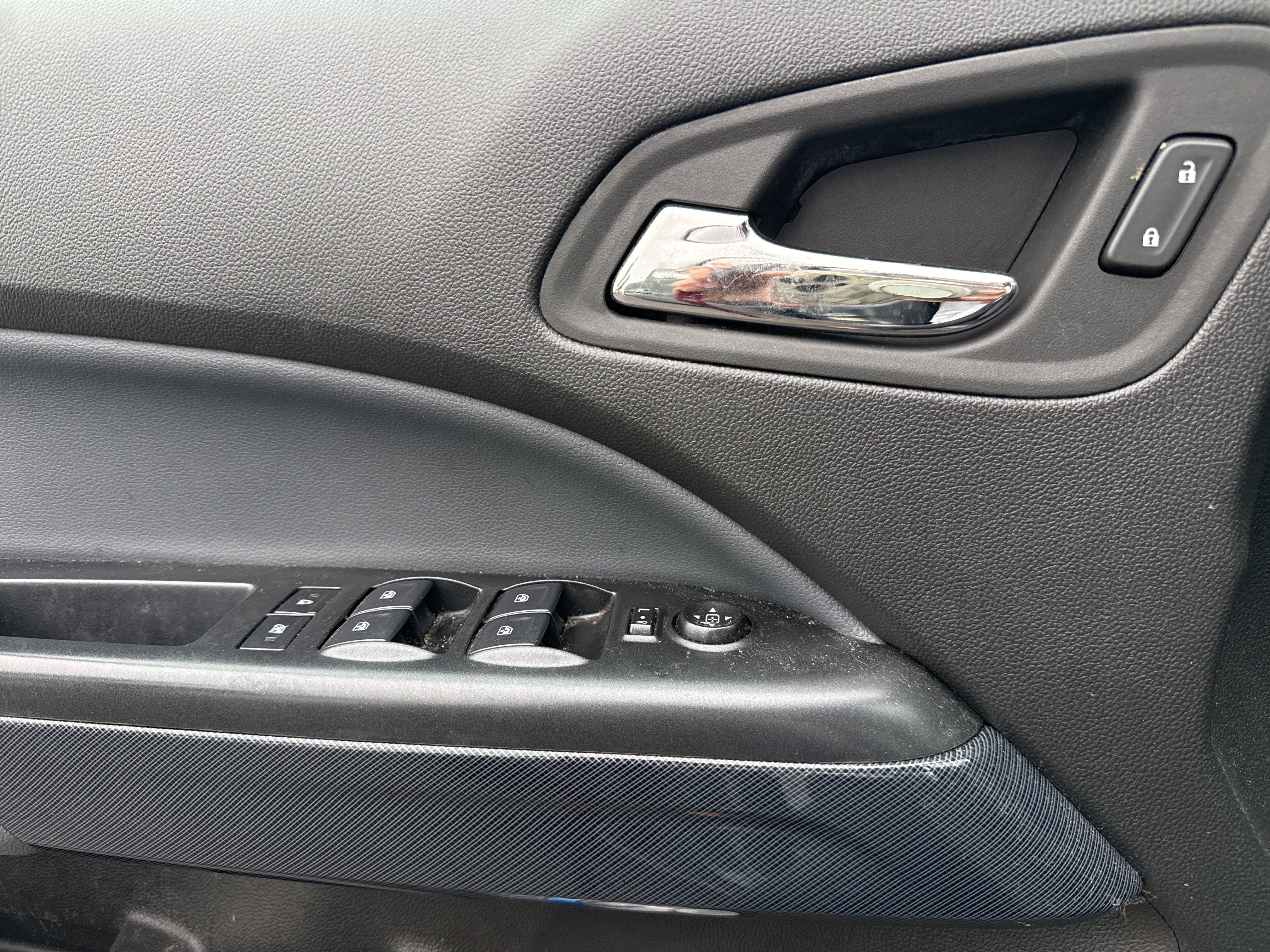 Used 2022 Chevrolet Colorado Z71 AWD/4WD image 4