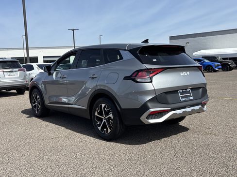Certified 2024 Kia Sportage EX FWD image 4