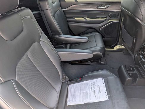 Certified 2023 Jeep Grand Cherokee L Overland AWD/4WD image 34