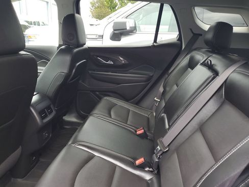 Used 2023 GMC Terrain SLT w/ LPO, Floor Liner Package AWD/4WD image 11